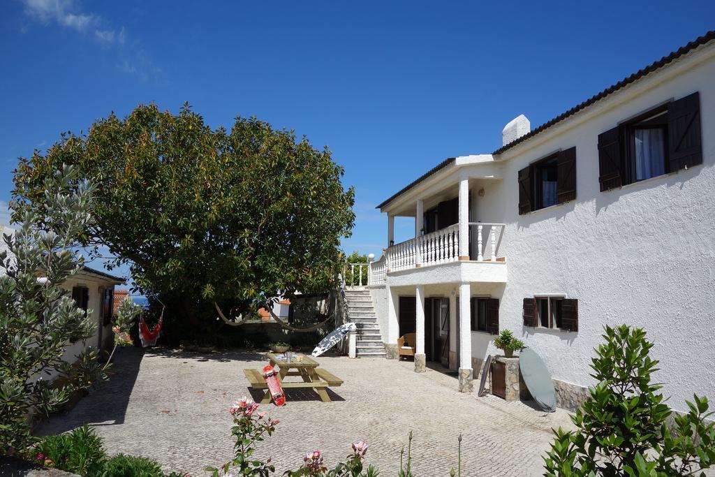 Moka Surfhouse Hostel Ericeira Luaran gambar
