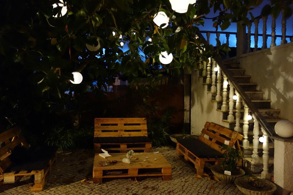 Moka Surfhouse Hostel Ericeira Luaran gambar